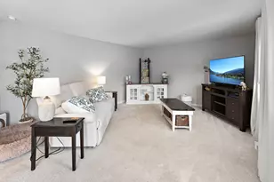 518 Dogwood Ln, Watervliet, MI 49098 - Photo 9