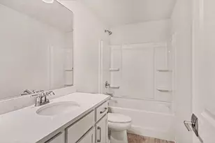 1601 Salt Springs Dr, Saline, MI 48176 - Photo 17