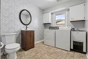 305 E 3rd St, Lawton, MI 49065 - Photo 11