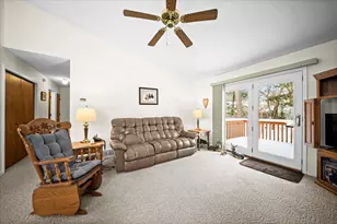 1128 Walnut Grove Dr, Norton Shores, MI 49441 - Photo 7