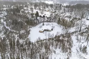 660 Indian Hills Dr, Hastings, MI 49058 - Photo 91