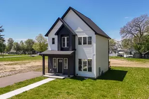 105 Lester Ave, Dowagiac, MI 49047 - Photo 1