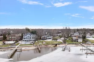 437 Graafschap Rd, Holland, MI 49423 - Photo 11