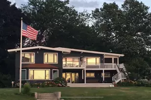 437 Graafschap Rd, Holland, MI 49423 - Photo 1