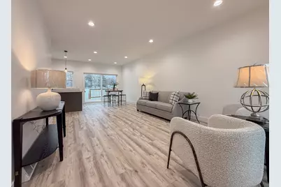 102 N Mill Street, Dowagiac, MI 49047 - Photo 5