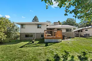 1814 McPhail St, Flint, MI 48503 - Photo 7