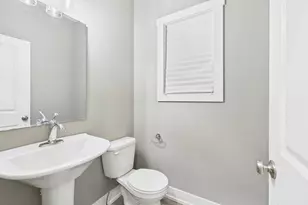 7248 Atwater Dr, Norton Shores, MI 49456 - Photo 9