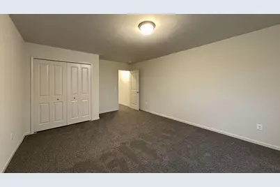 3134 Apple Blossom Way, Monroe, MI 48161 - Photo 5