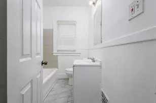 19572 Alcoy Ave, Detroit, MI 48205 - Photo 5