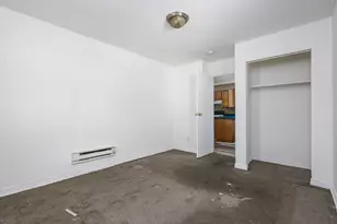 621 E Meyers Ave, Hazel Park, MI 48030 - Photo 17