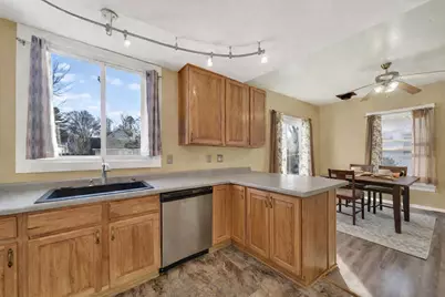 213 N Gorham Street, Jackson, MI 49202 - Photo 17