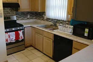 8287 Berkshire Dr, Ypsilanti, MI 48198 - Photo 9