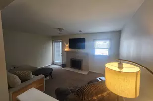 39400 Roslyn Dr, Sterling Heights, MI 48313 - Photo 11