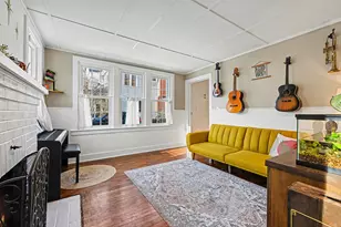 327 Monroe St, Allegan, MI 49010 - Photo 11