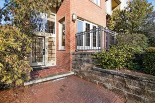 934 W Huron St, Ann Arbor, MI 48103 - Photo 3