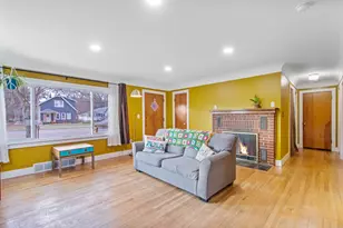 992 N Prospect Rd, Ypsilanti, MI 48198 - Photo 13