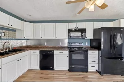 517 Colby Street, Dowagiac, MI 49047 - Photo 13