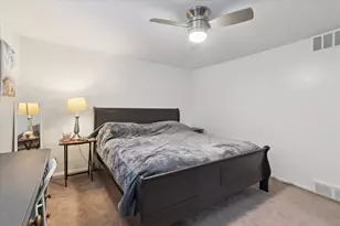 3896 Gate Dr, Troy, MI 48083 - Photo 23