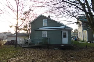 332 3rd St, Manistee, MI 49660 - Photo 5