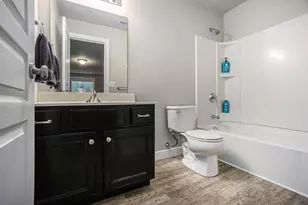 1318 Ashton Woods Ct, Portage, MI 49024 - Photo 19