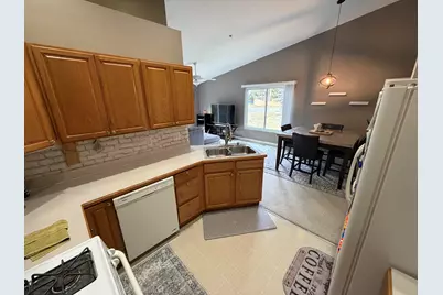 902 Lighthouse Drive, Marysville, MI 48040 - Photo 9