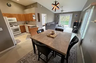 902 Lighthouse Dr, Marysville, MI 48040 - Photo 5