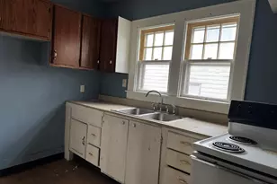 1522 Robertson Ave, Lansing, MI 48915 - Photo 7