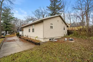 320 Phelps Ave, Kalamazoo, MI 49048 - Photo 21