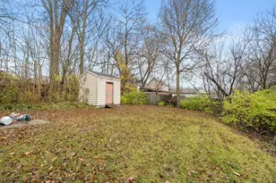 320 Phelps Ave, Kalamazoo, MI 49048 - Photo 23