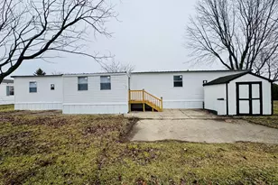 604 W John Beers Rd, Stevensville, MI 49127 - Photo 1