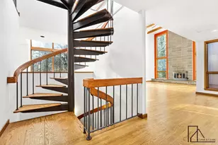 3920 Braeburn Dr, Norton Shores, MI 49441 - Photo 5