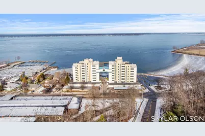 2964 Lakeshore Drive #E701, Muskegon, MI 49441 - Photo 9