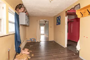 105 W John St, Durand, MI 48429 - Photo 27