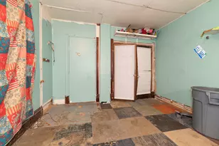 105 W John St, Durand, MI 48429 - Photo 11