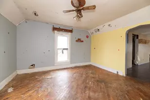 105 W John St, Durand, MI 48429 - Photo 21