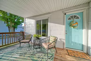 136 E Chestnut Street E, Adrian, MI 49221 - Photo 1