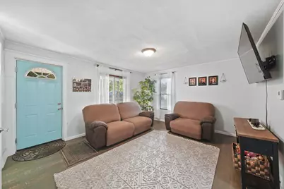 136 E Chestnut Street E, Adrian, MI 49221 - Photo 7