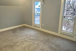 1040 Jennette Ave NW, Grand Rapids, MI 49504 - Photo 15