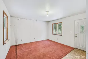 10136 Connelley Ave NE, Greenville, MI 48838 - Photo 11