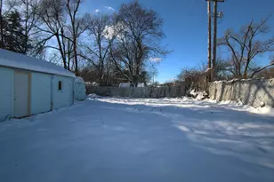 1803 Sunnyside Dr, Kalamazoo, MI 49048 - Photo 17