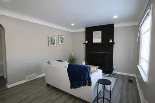 1803 Sunnyside Dr, Kalamazoo, MI 49048 - Photo 3