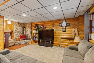 14601 Brookhurst Dr, Cement City, MI 49233 - Photo 21