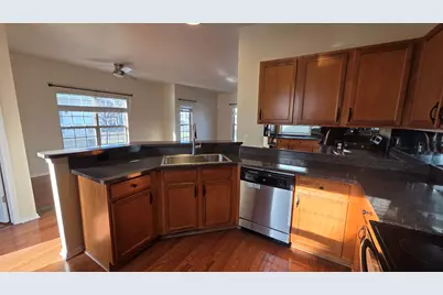 1449 Beachland, Keego Harbor, MI 48320 - Photo 9