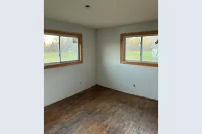 854 S Crystal Avenue, Benton Harbor, MI 49022 - Photo 17