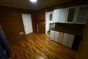 939 Williams St, Jackson, MI 49203 - Photo 3