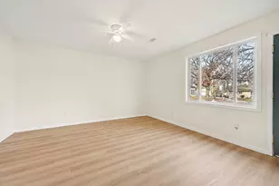 1042 Darwood Ave, Kalamazoo, MI 49004 - Photo 7