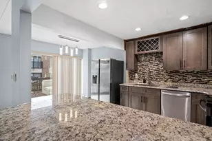 18270 University Park Dr, Livonia, MI 48152 - Photo 13
