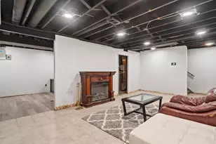 18270 University Park Dr, Livonia, MI 48152 - Photo 25