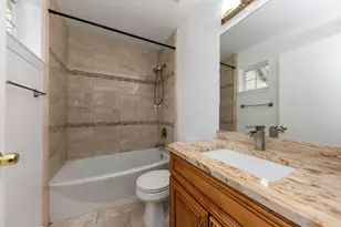 38391 Churchill Ln, Farmington Hills, MI 48331 - Photo 11