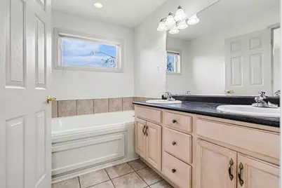 437 Edgewater Court, Coldwater, MI 49036 - Photo 15